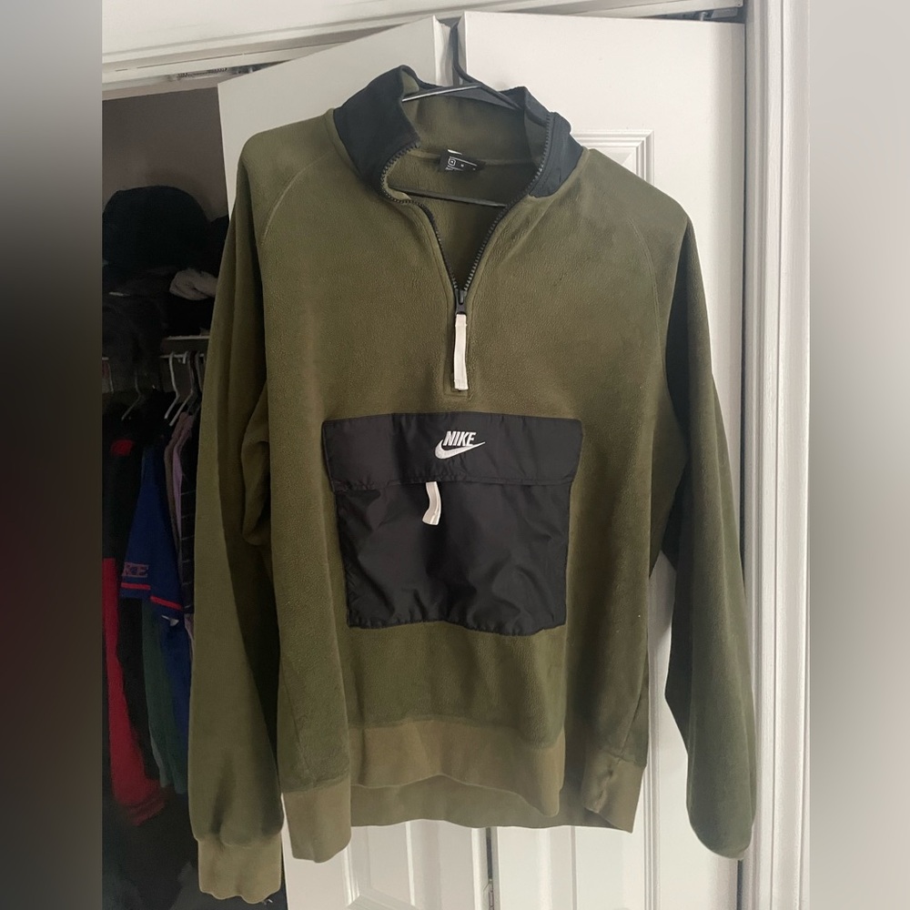 Vintage Nike Men’s 1/4 Zip w Front Zipper Pocket